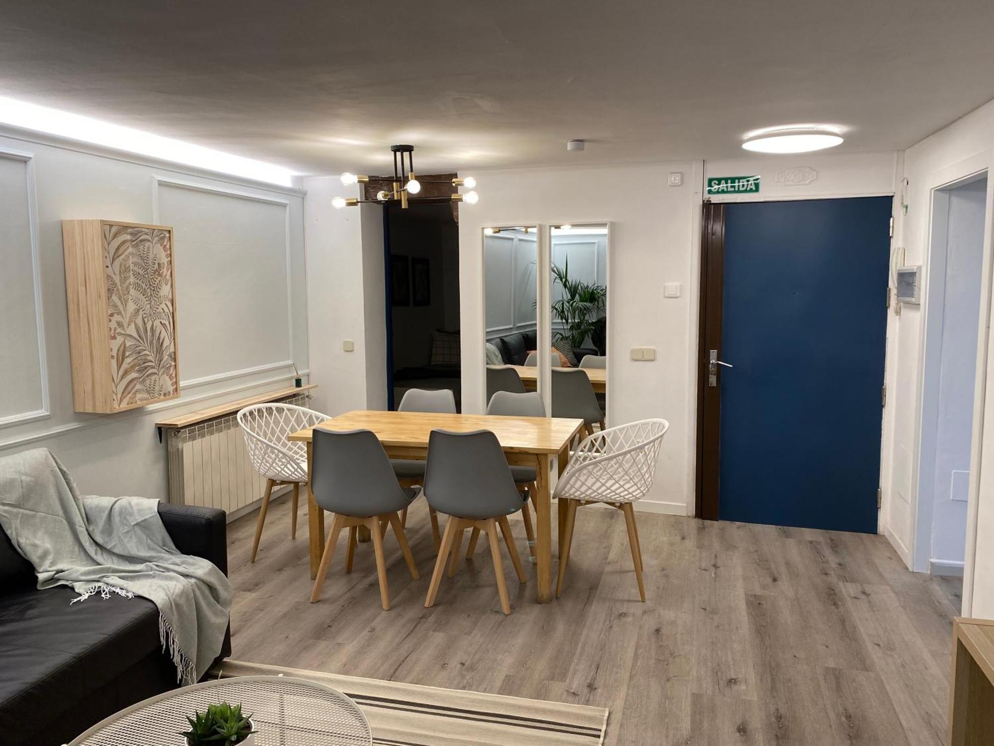Apartamento Madrid Centro - Barrio De Las Letras Apartment Екстериор снимка